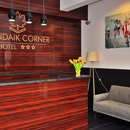 Hotel Klondaik Corner Варка Екстериор снимка