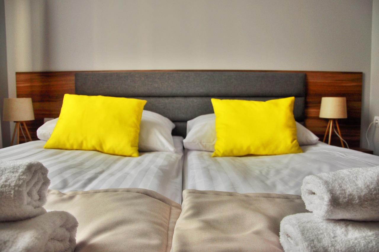 Hotel Klondaik Corner Варка Екстериор снимка